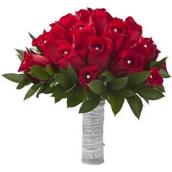 Petite brides, are you having small bouquets?