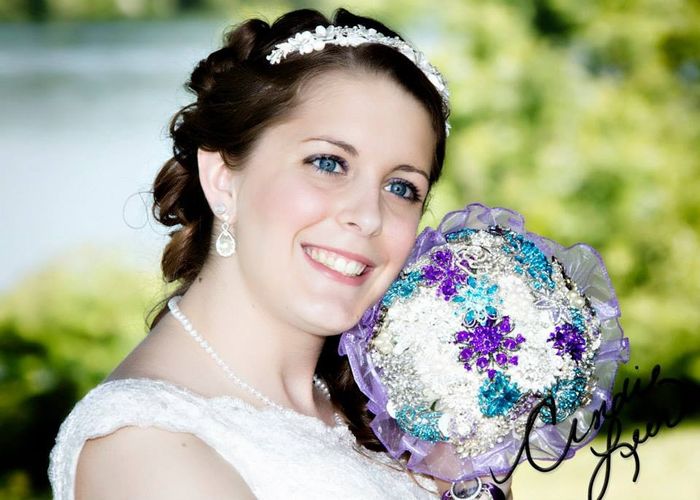 Brooch Bouqet