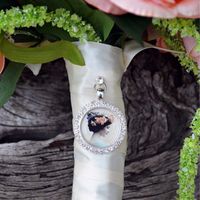 Subtle ways to memorialize family members? (that isn't a photo table or empty chairs?) - 1