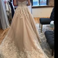 Pros and cons to a mermaid style dress? - 7