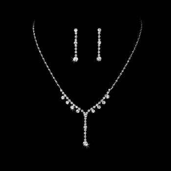 I dont know what jewlery to wear :(