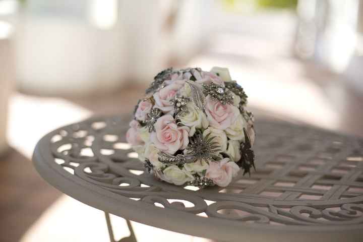 Brooch Bouquet