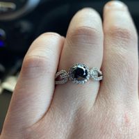 Brides of 2022! Show us your ring! - 1
