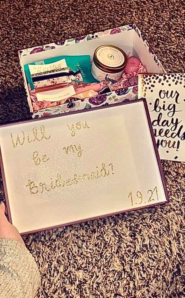 What should i add to the bridesmaid proposal boxes? - 1