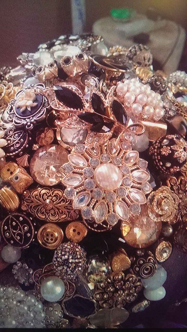 Brooch Bouquet (DIY)