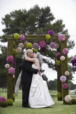 Let's see your outside wedding altar inspirations.