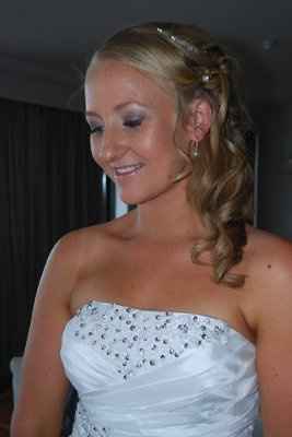 Make up artist - opinions and help!