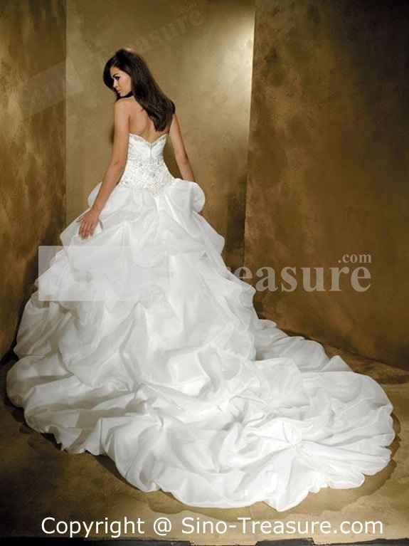 Show us your wedding dress