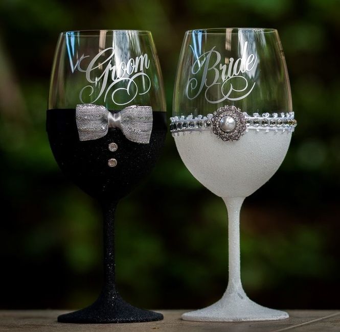 Bride and groom glasses 2