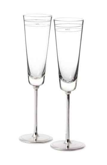 Show me your toasting flutes!