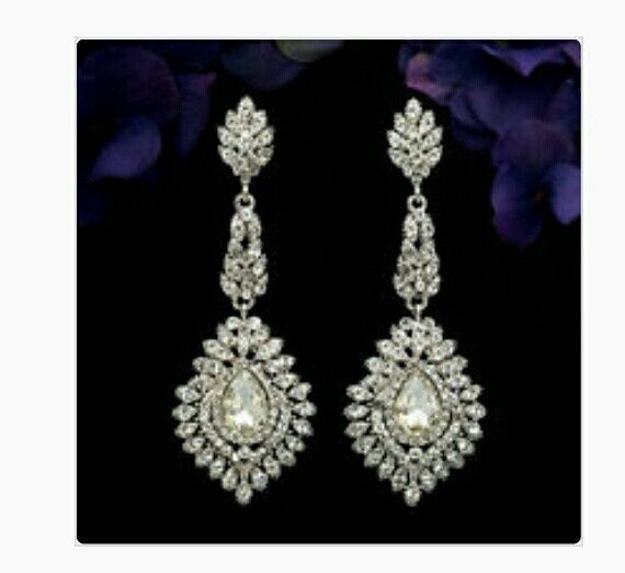 Show me your wedding earrings!