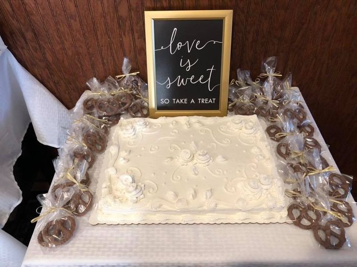 Cake and Sarris pretzels