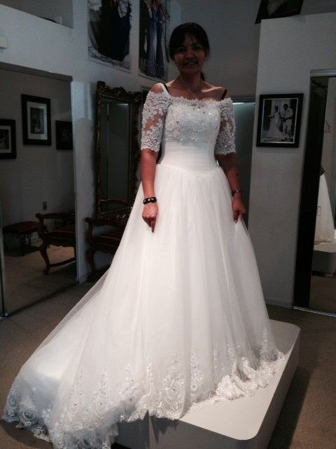 vote for dresses .....