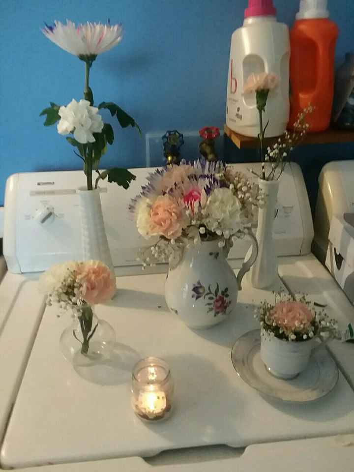  Are there any brides, doing their own centerpieces? - 1