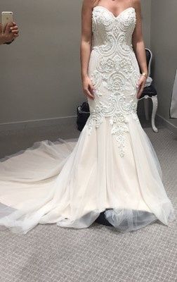 Shoe color for bride