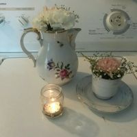  Are there any brides, doing their own centerpieces? - 2