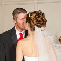 WEDDING HAIR? How are you doing your hair the day of?