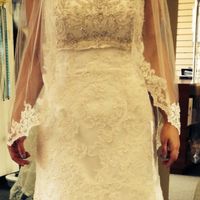 Need help - immediately!!! Wedding dress