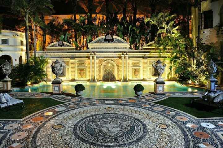 Versaces Mansion