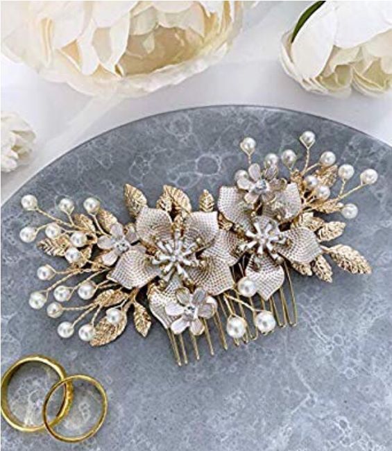 Are you a diamond or pearl jewelry bride? 4