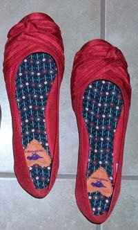 Show me your shoes, please