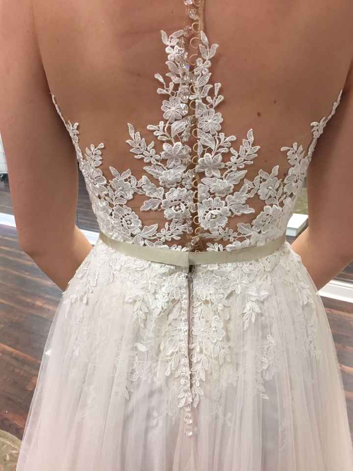 My dress is in.. and it looks amazing!