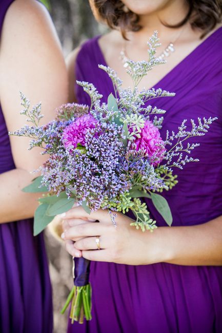 Need help with wedding flowers!!