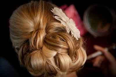 HATE my hair trial... is it just me or did the stylist totally screw up?