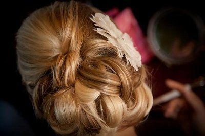 HATE my hair trial... is it just me or did the stylist totally screw up?