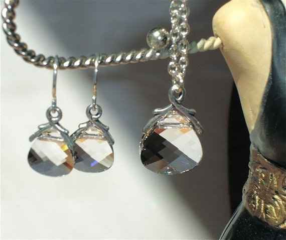 What gifts are you giving to your bridal party??