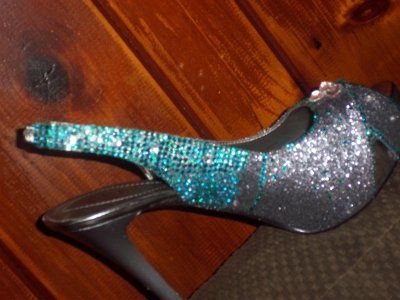 For all the ladies that asked...here are pictures of my shoes