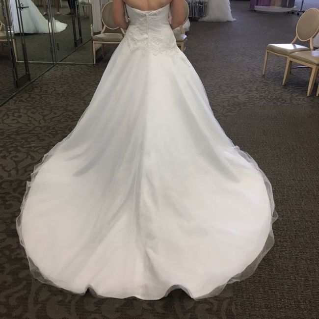 Show off those dresses!