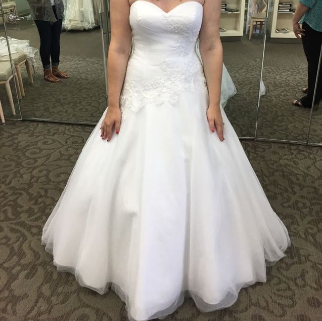 Show off those dresses!