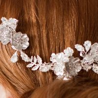 Please help...silver or gold headpiece?