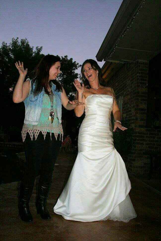 Ladies! Show me your dresses! I