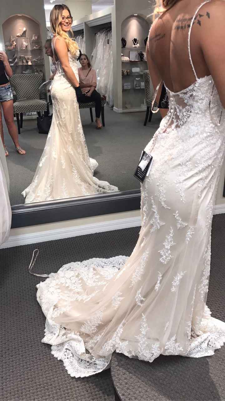 WEDDING DRESS!!