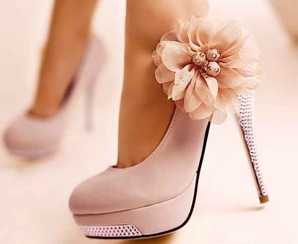 SHOES! I just don't know :/ Advice?