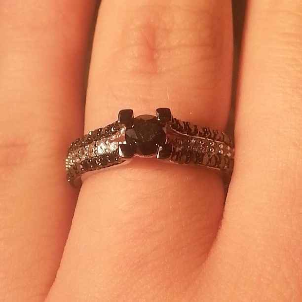 What color should my wedding band be and should i get diamonds?