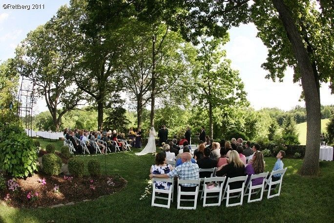 NEWBIE to WeddingWire! & booked my venue today! excited! *PICS*