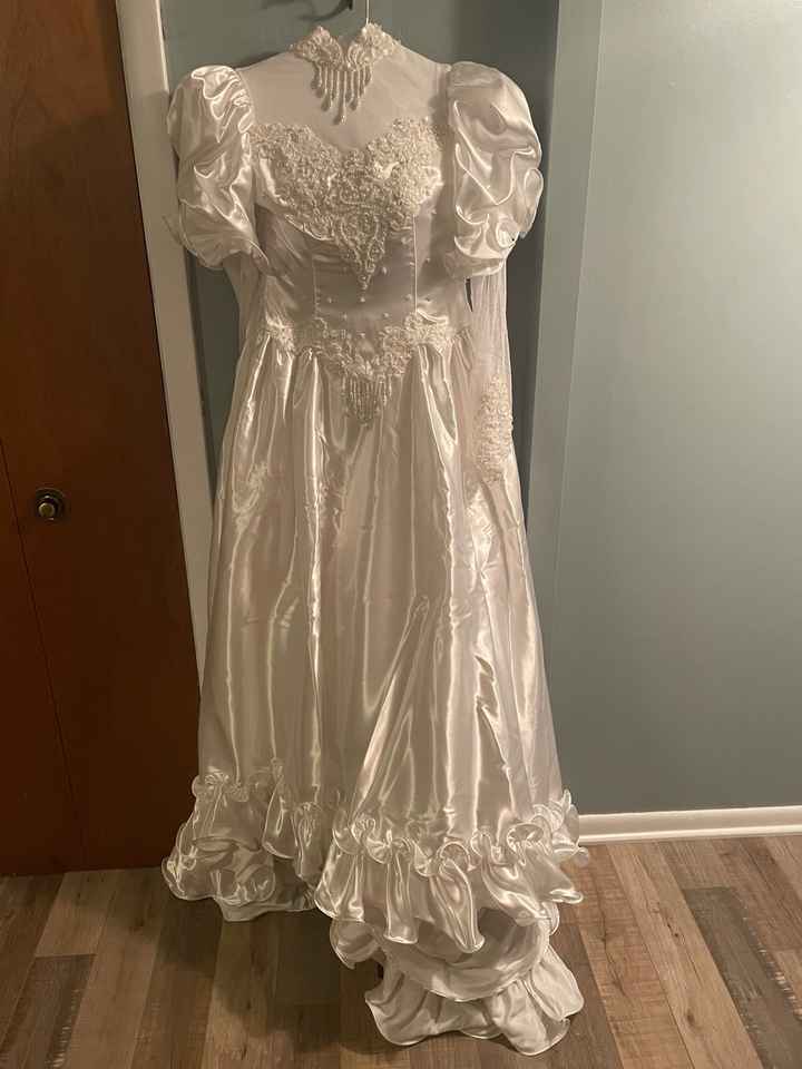Moms wedding dress - 1