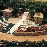 Show off your wedding venue!