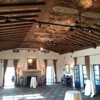 Show off your wedding venue!