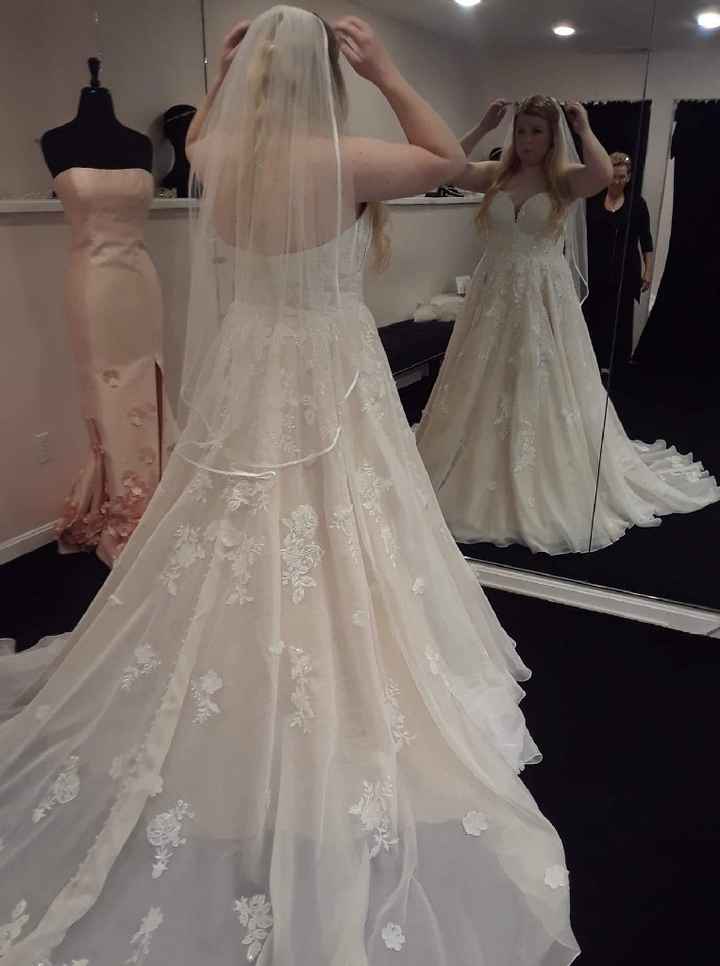 Short brides - Show me your ballgowns! - 1