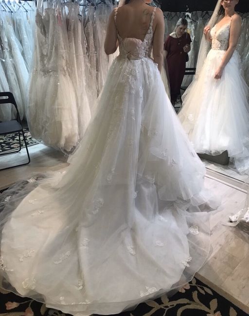 Would love to see your dresses!! 13