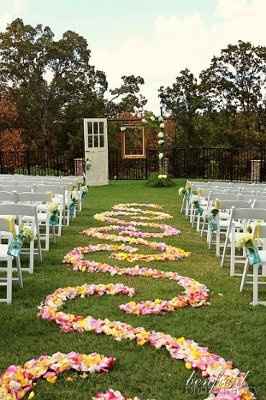 Petal pattern for Aisle runner-has anyone done this?