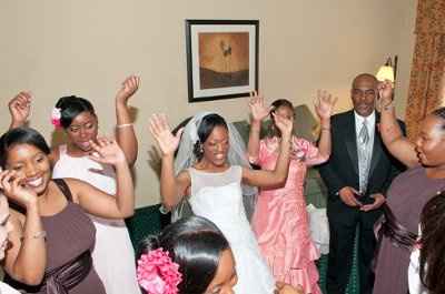 HI EVERYONE.....I'm MARRIED YAY - Pics