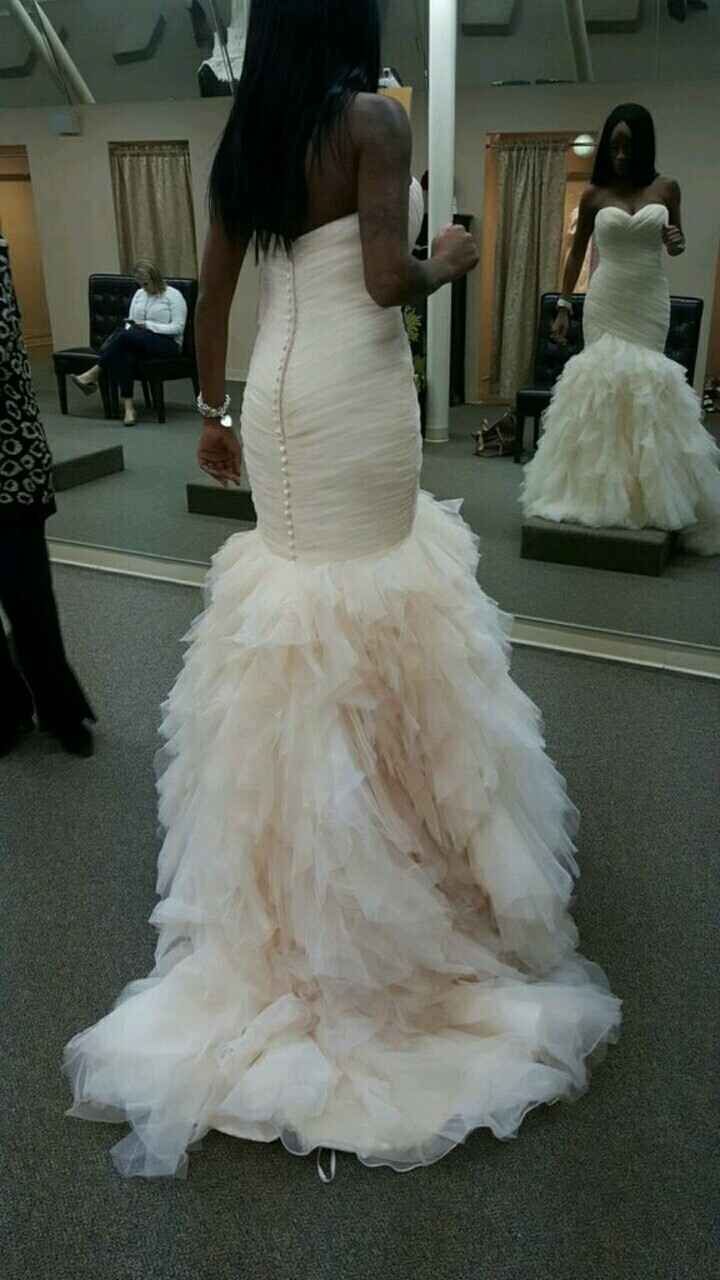 Ok ladies... Drop a pic of your BEAUTIFUL DRESSES