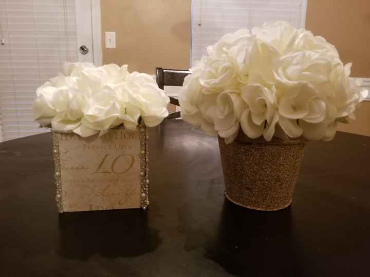 Who here is DIYing their centerpieces? - 1