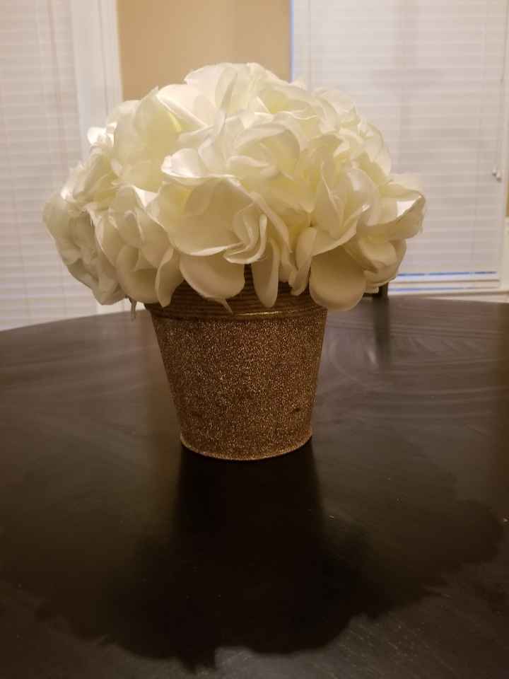 Who here is DIYing their centerpieces? - 2