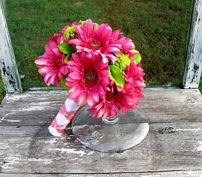 Bride's Bouquet... Inspiration?? And show YOURS off!! :D
